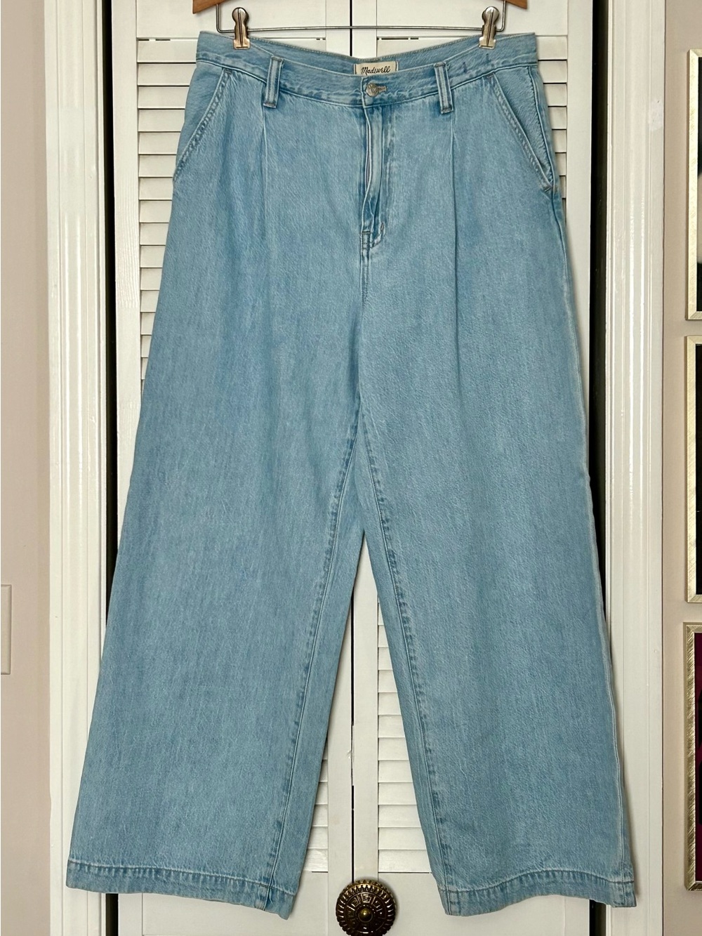 Madewell Harlow Wide Leg Jeans High Rise Pleated Light Blue Wash. Fits like a 32